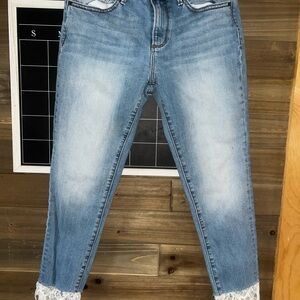 DRIFTWOOD Light Blue Cropped Jeans with Frayed Hem